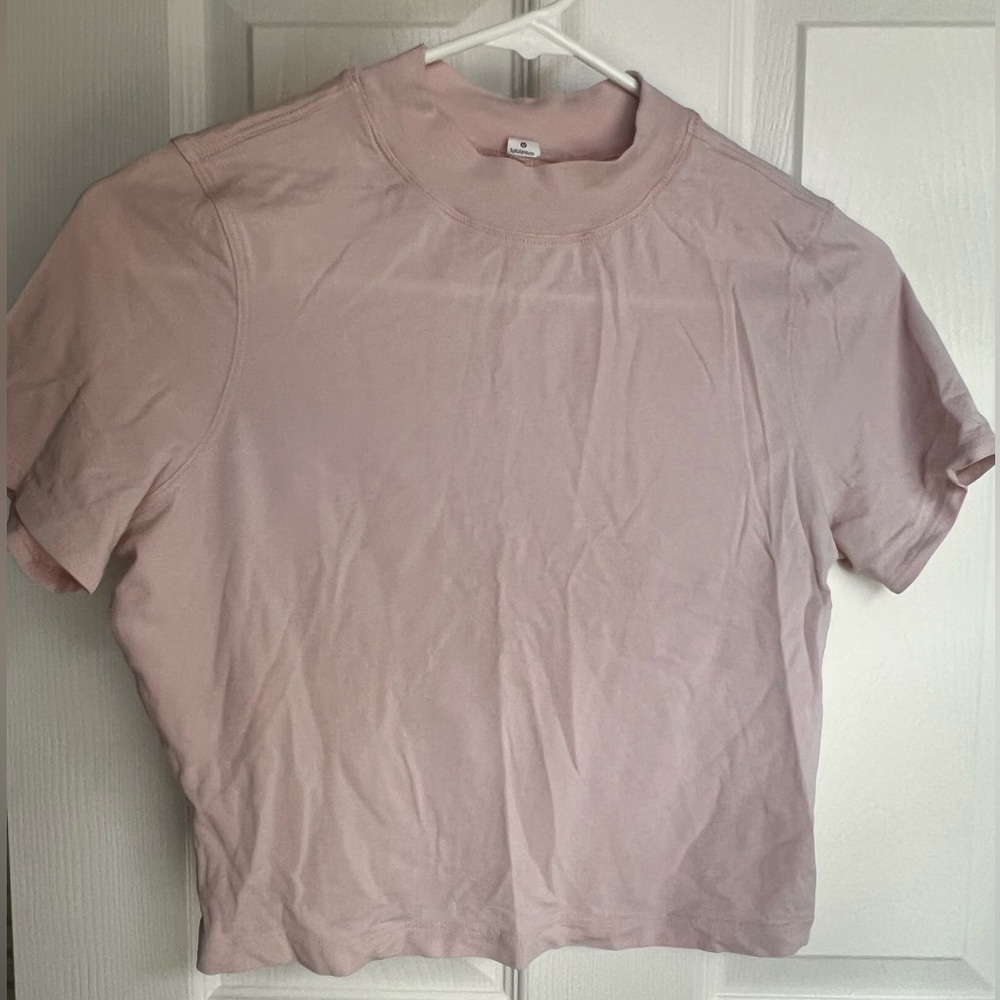 Light pink Lululemon cotton blend crop top, size 6